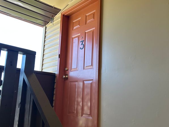 35 Cherry Ave #3