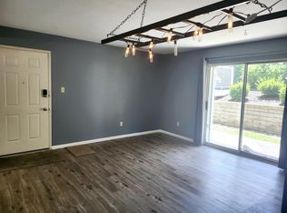 1231 Creve Coeur Xing #C, Chesterfield, MO 63017