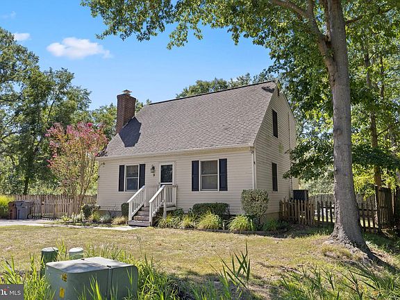 4th image of 9 Ackerman Ct