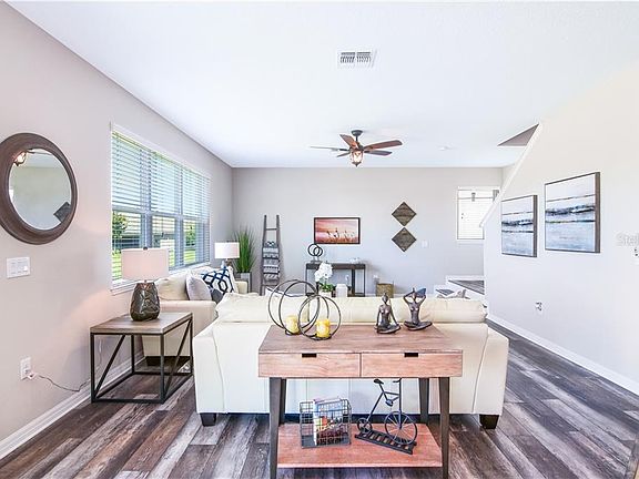 5th image of 2228 Donahue Dr