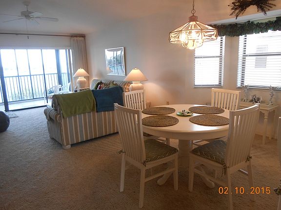 5th image of 452 Bouchelle Dr APT 305