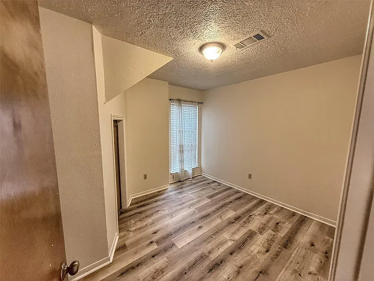 13103 Holston Hills Dr — Photo 25