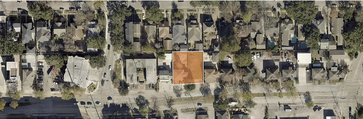 Building Photo - 1648 Richmond Ave