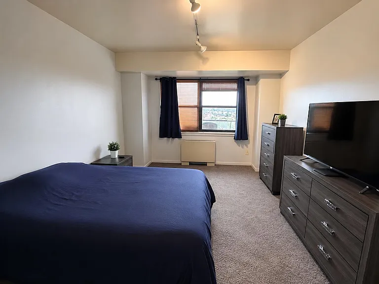 285 Aycrigg Ave #22D — Photo 6
