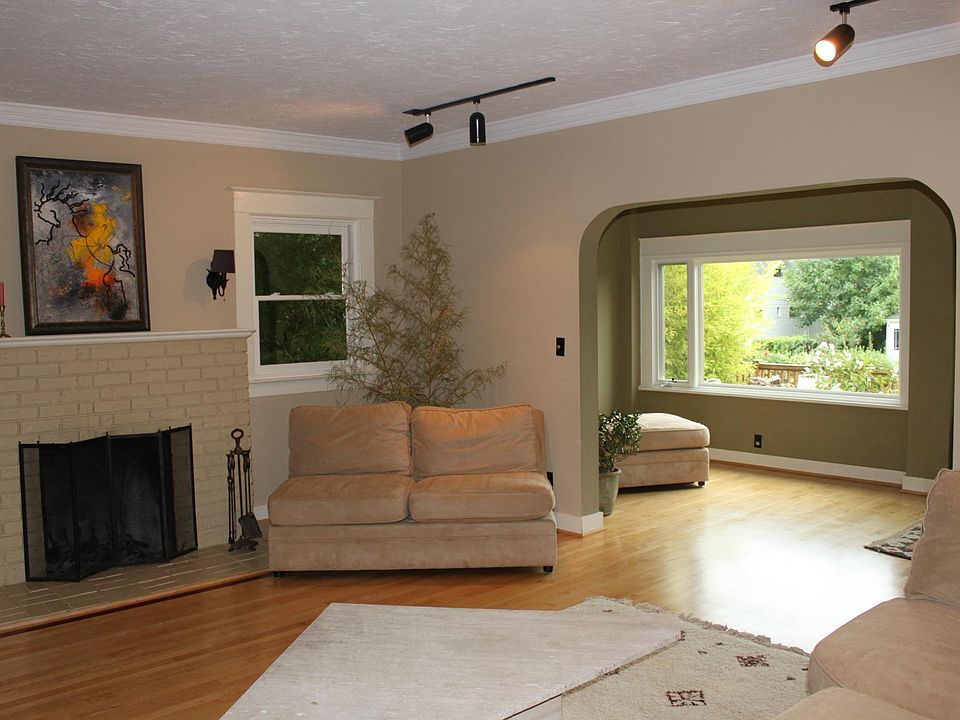 Large living room with fireplace