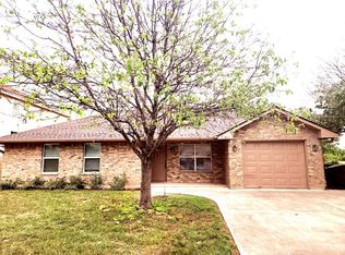 1006 Misty Acres Dr, New Braunfels, TX 78130