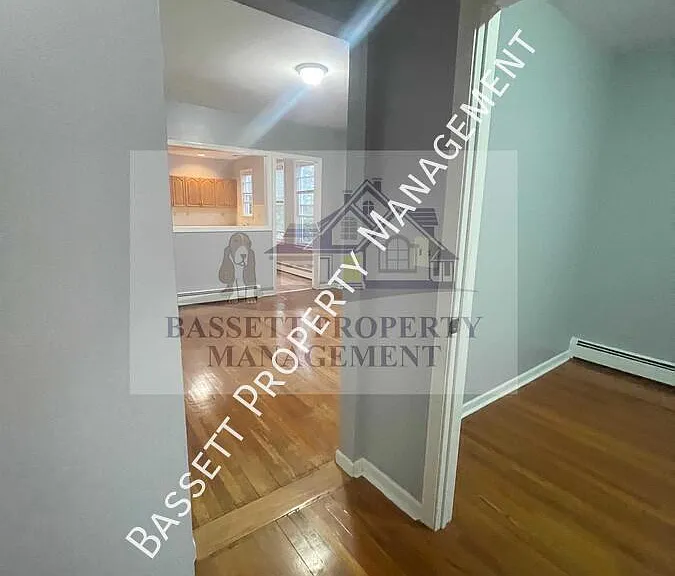 25 Cumley St #1 — Photo 6