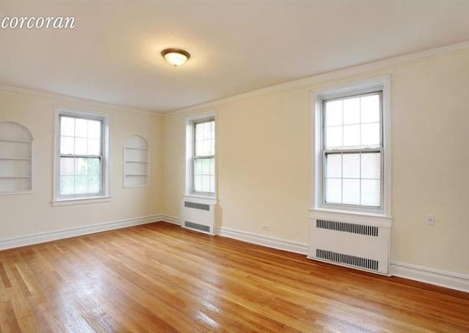 1st image of 225 Sterling Pl APT 1R