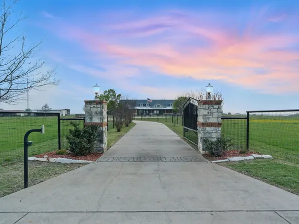 654 County Road 4227, Decatur, TX 76234