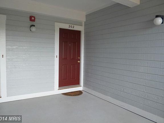 2nd image of 604 Rolling Hill Walk APT 202