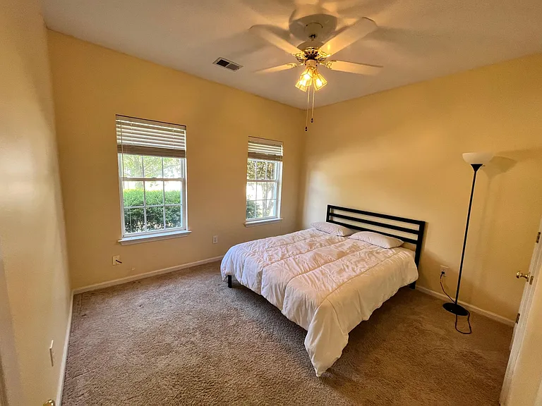 228 Lenox Ln — Photo 8