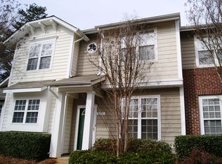 8211 Chaceview Ct, Charlotte, NC 28269