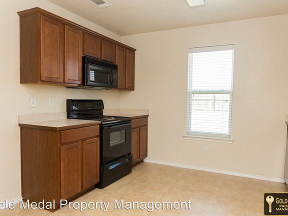 4th image of 1213 Copper Creek Dr