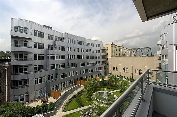 Rented by Nooklyn NYC LLC | media 52