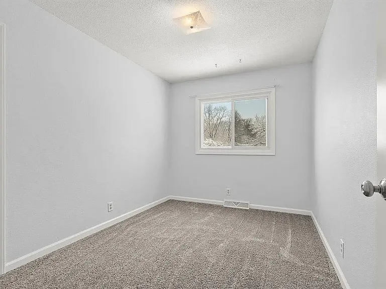 1417 Starview Dr — Photo 12