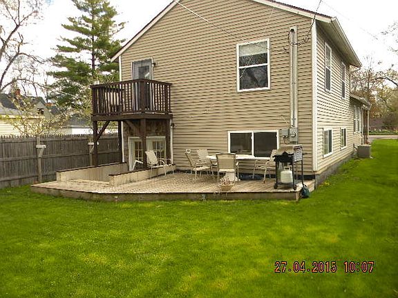 2nd image of 406 Fairlawn Dr