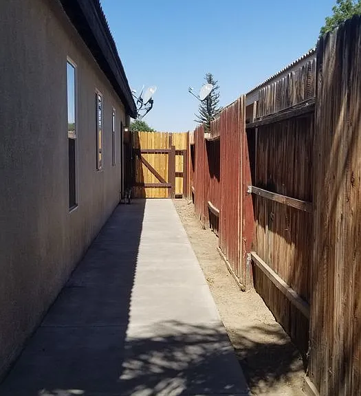 4700 Betony Dr — Photo 18
