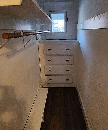 walk in closet