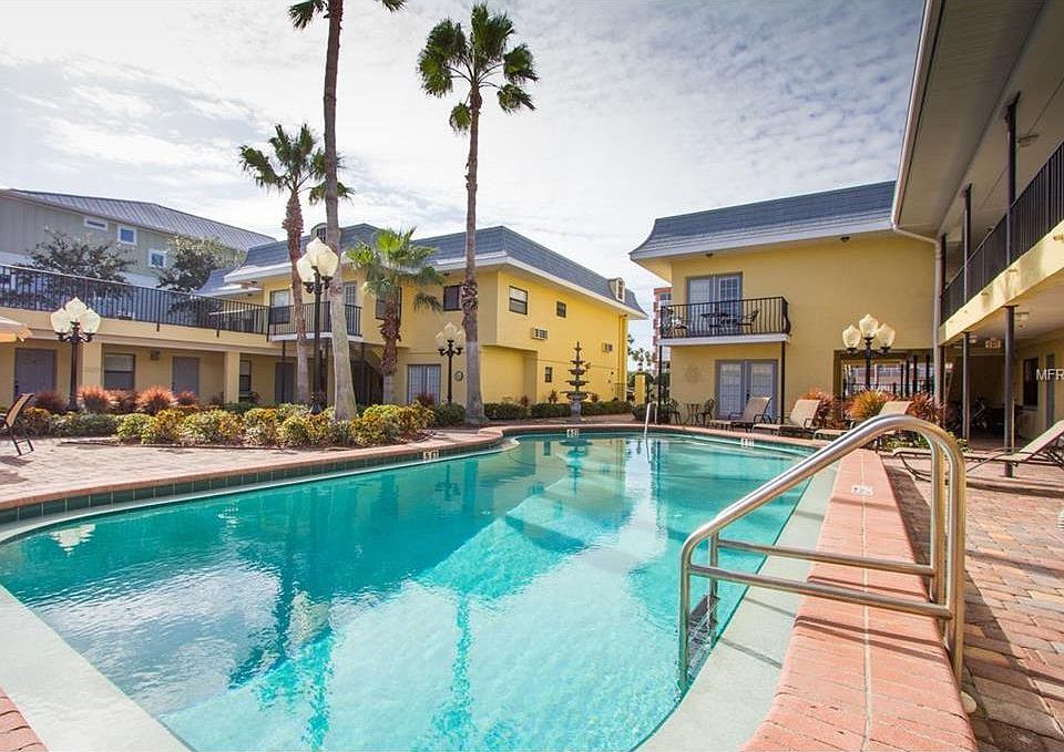 Royal Orleans Pool Area