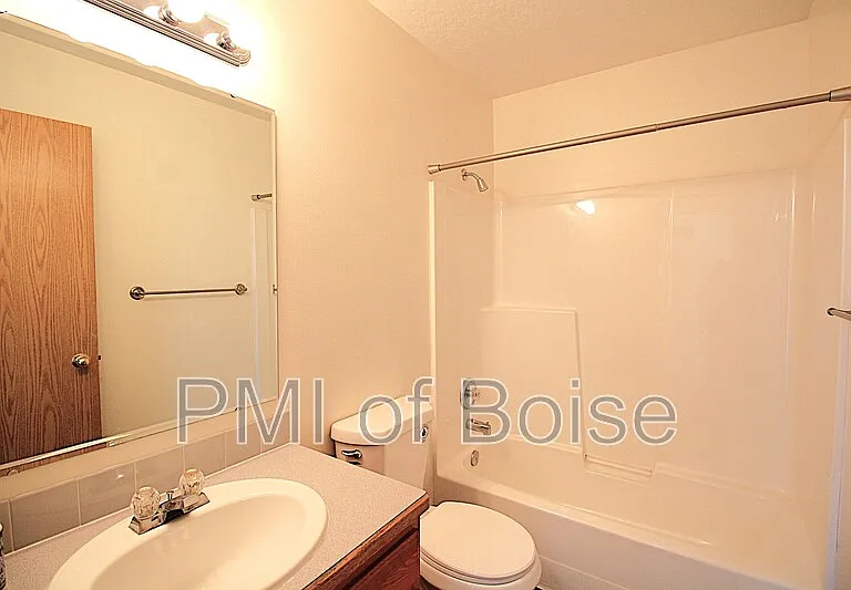 521 Stony Meadow Dr — Photo 14