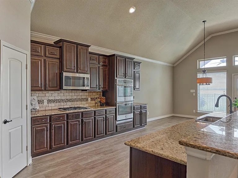 14906 Russet Bend Ln — Photo 13