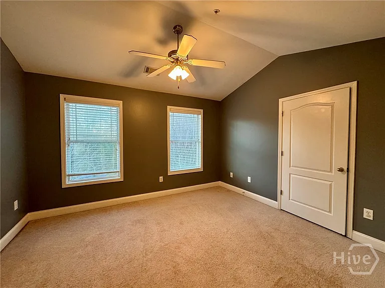 409 Whitehall Rd — Photo 9