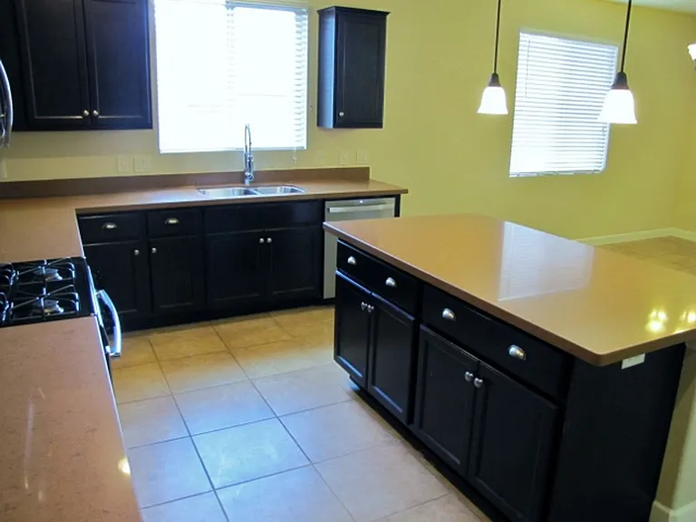 1059 Wagner Pl — Photo 15