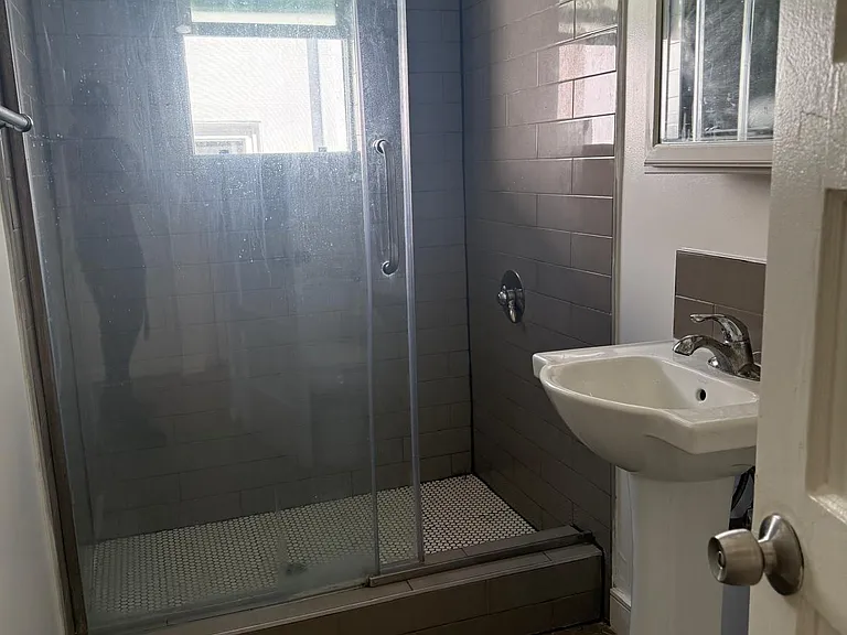 1114 N Poinsettia Dr #8 — Photo 9