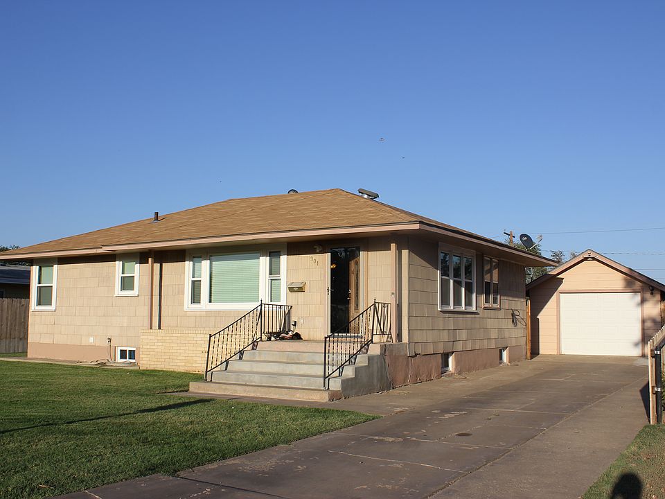 1st image of 901 N Clay Ave