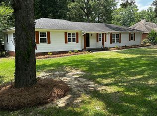 219 Lakeview Dr, Clinton, MS 39056