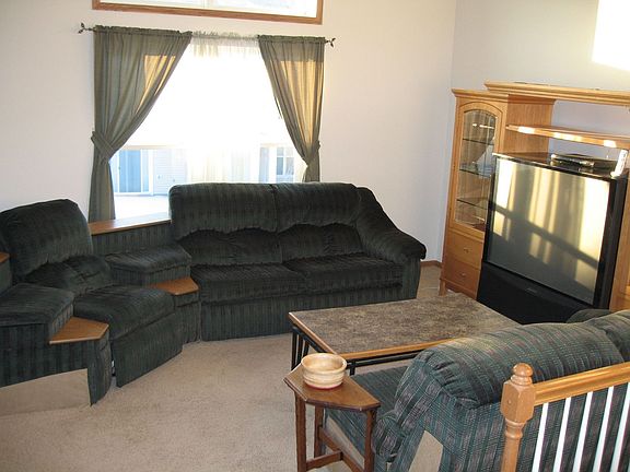 Spacious Living Rm