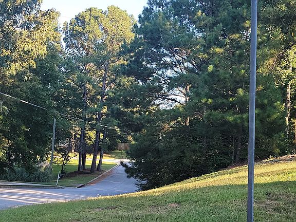 5th image of 1616 Sugar Plum Dr SW