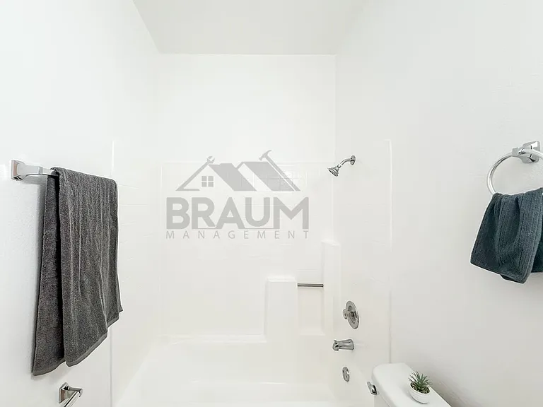 11459 COLLINS ST. — Photo 26