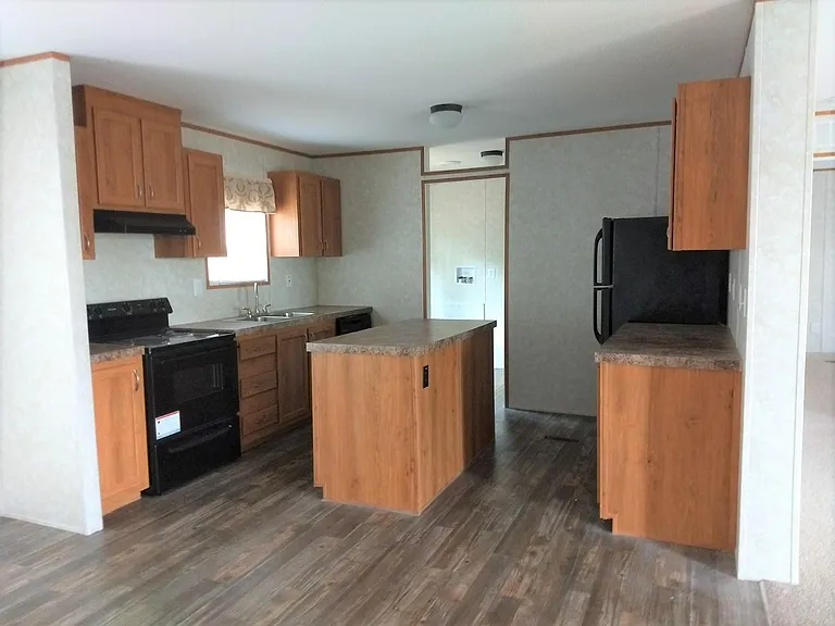 4718 Fowlstown Rd — Photo 3