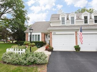 636 Stirling Ln #K, Prospect Heights, IL 60070