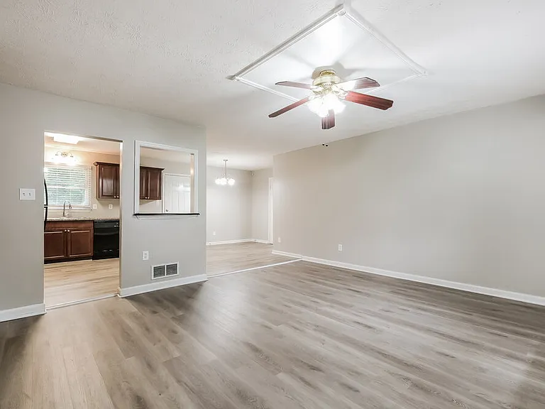 1695 Lawrenceville Suwanee Rd — Photo 7