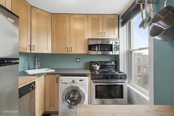 Sold by Corcoran | media 4