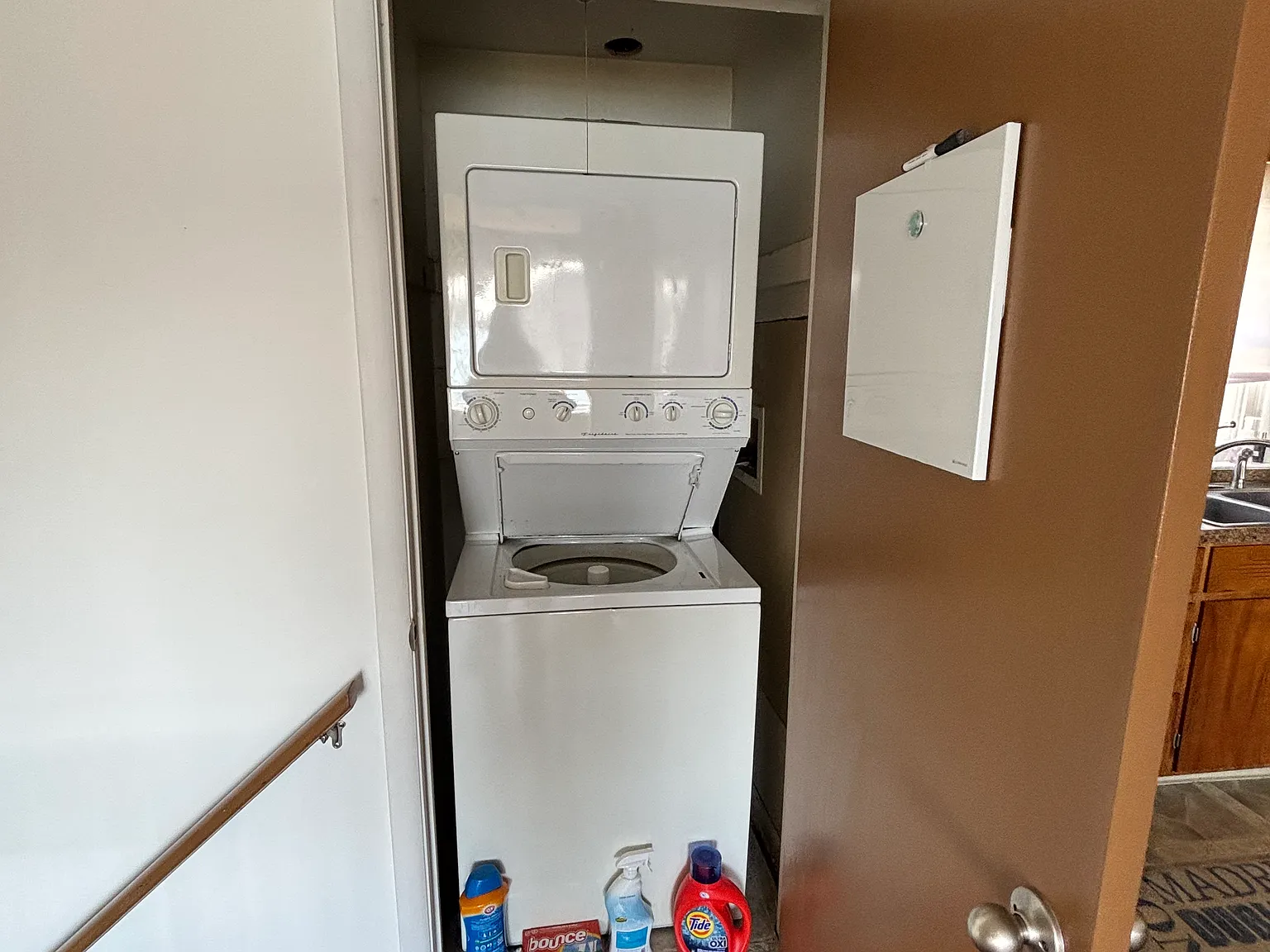 2 bed, 900 sqft, $1,600 — Photo 4