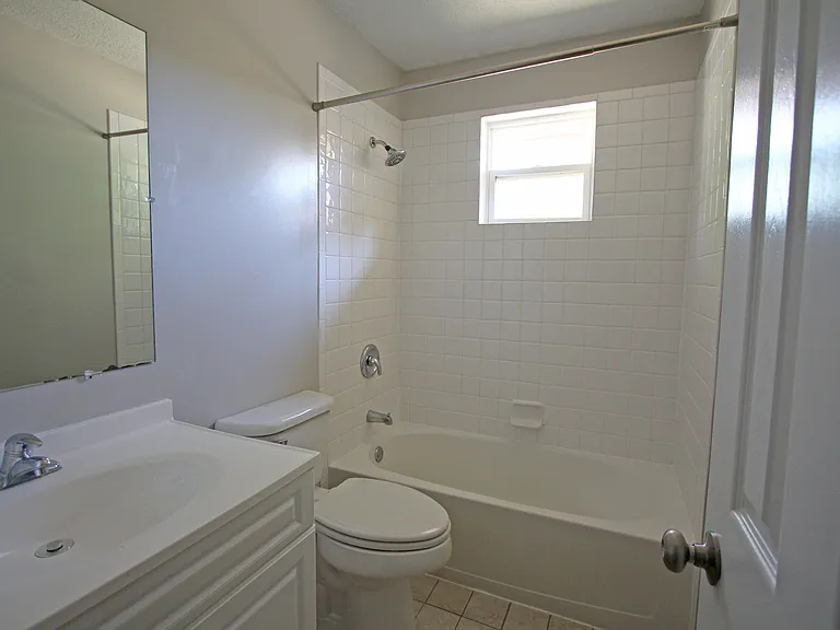 350 Westmont Dr — Photo 12