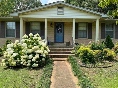 818 Meadow Ln, Florence, AL, 35630