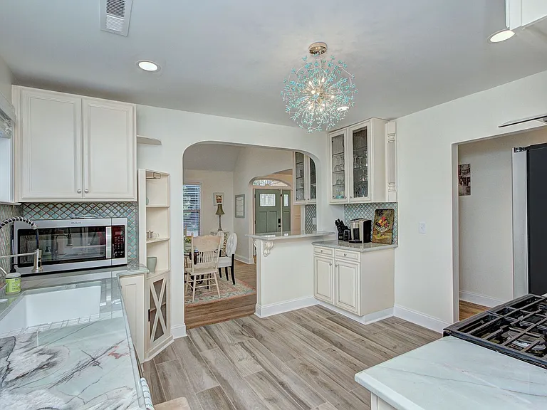709 Baldwin Ave #A — Photo 11
