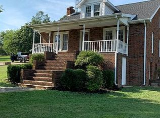 3565 Merle Travis Hwy, Beechmont, KY 42323