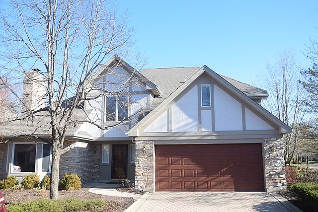 1st image of 560 Rivershire Pl