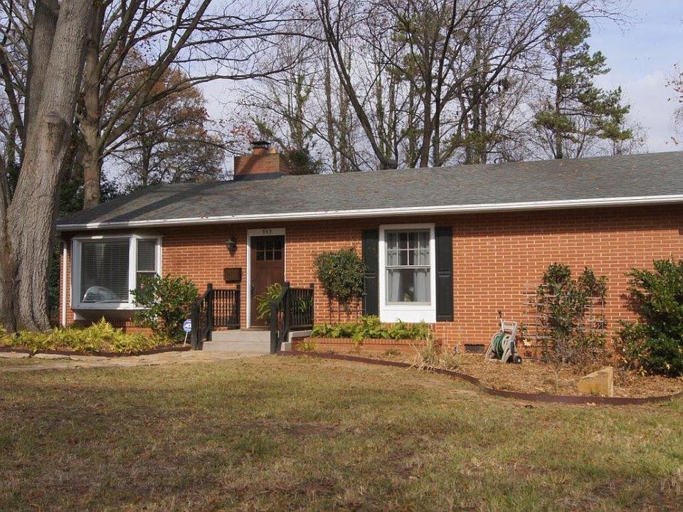 Welcome to 943 Sewickley