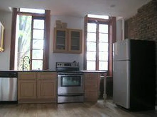 Rented by Bapple | media 9