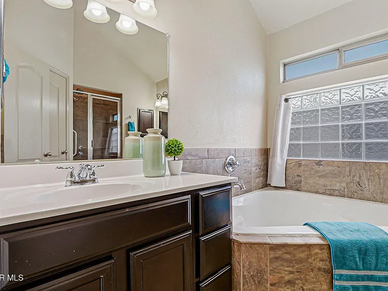 11320 Acoma St — Photo 15