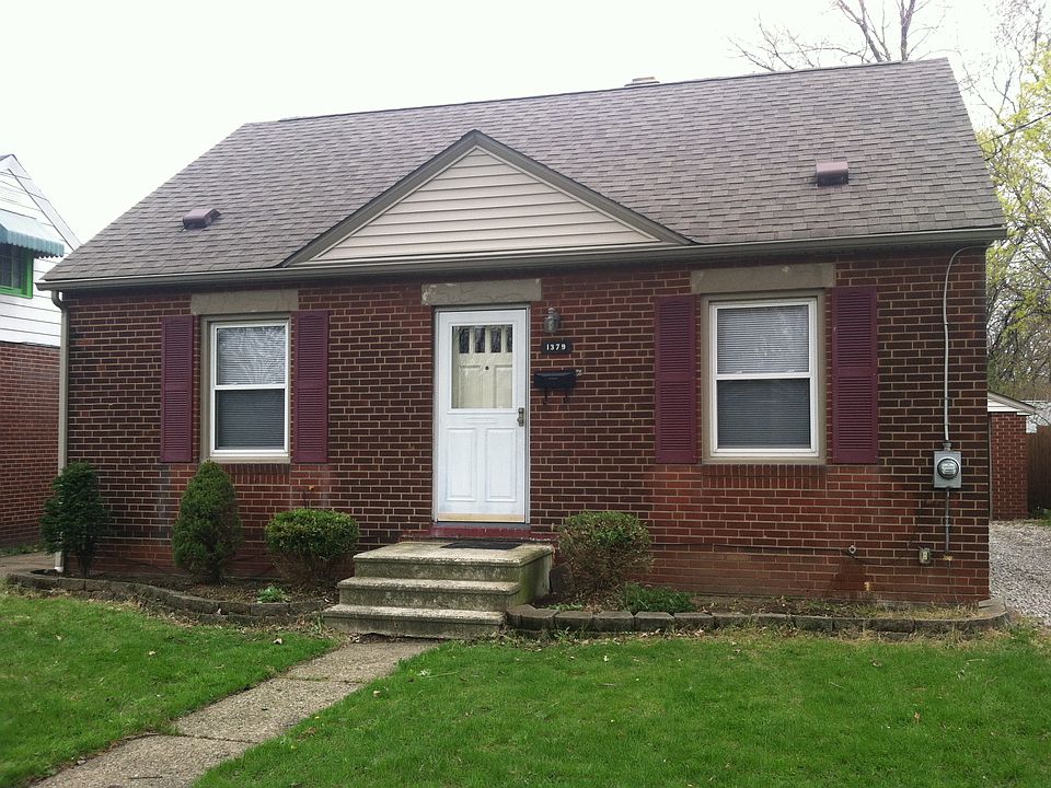 1st image of 1379 Coventry St
