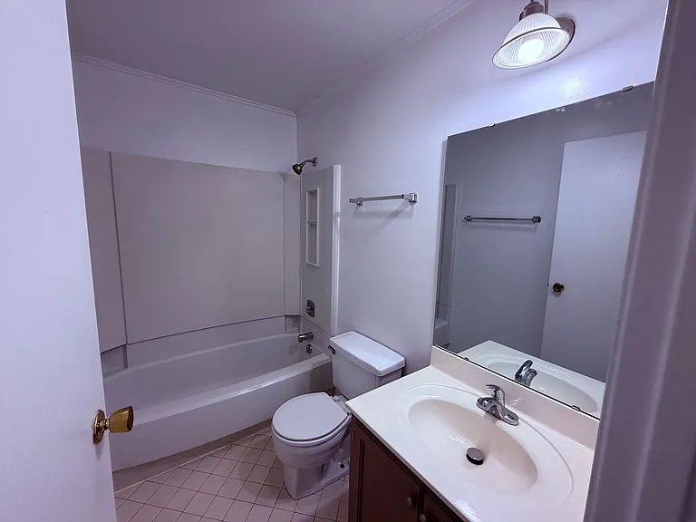 120 Flagg Ct — Photo 11