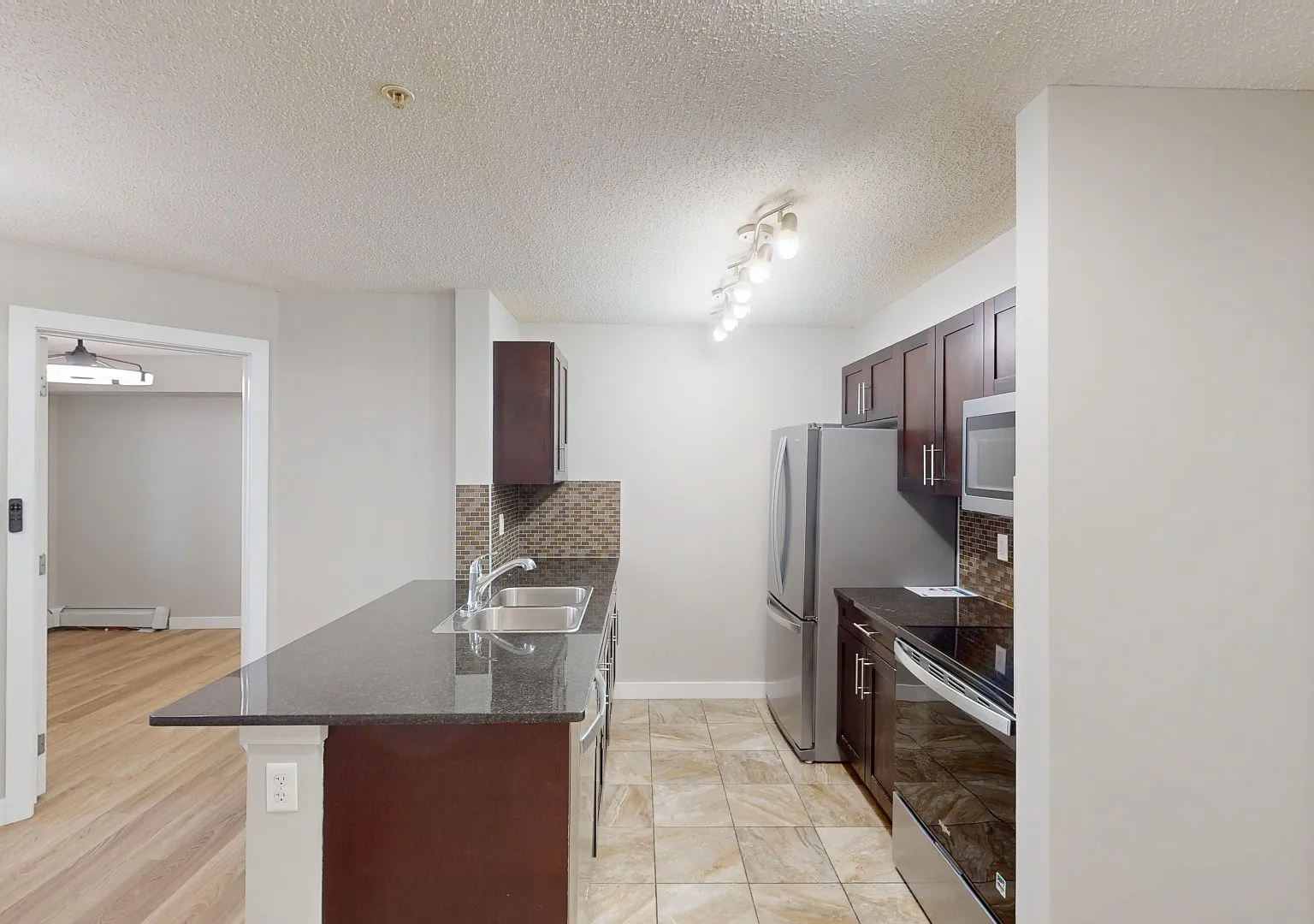 3105 - 81 Legacy Boulevard Southeast — Photo 4