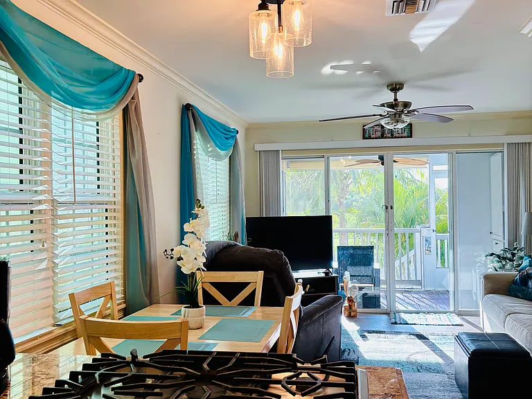 30 Merganser Ln — Photo 3